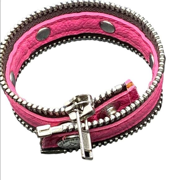 BCBGeneration Pink Leather silver studded cuff with zipper adjustable snap - Picture 6 of 10